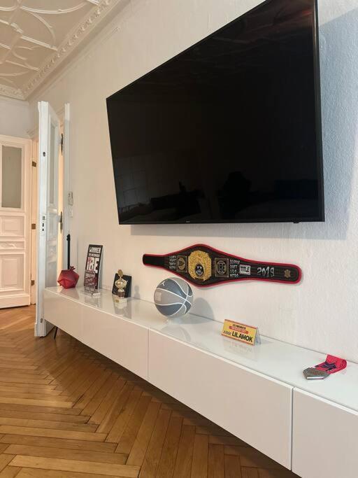 Grosses Apartment Am Kudamm Berlin Exterior photo
